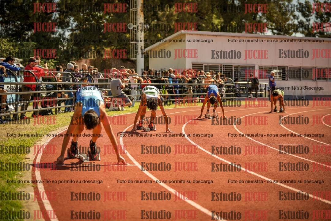 Fotos de los 400 m llanos de varones