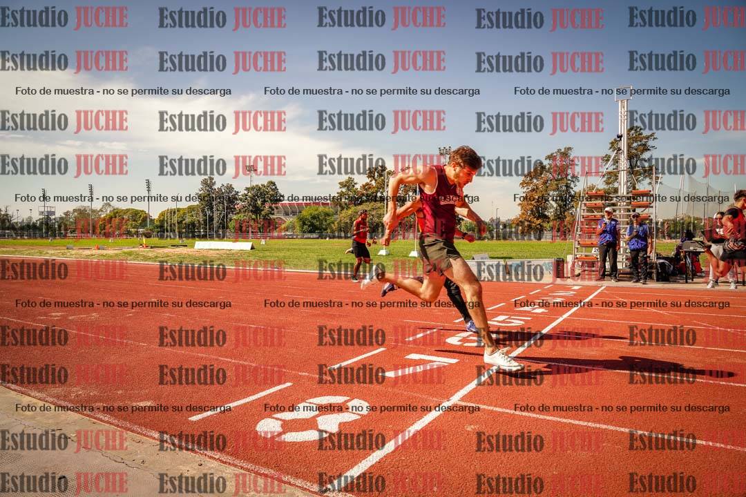 Fotos de los 100 m llanos de varones