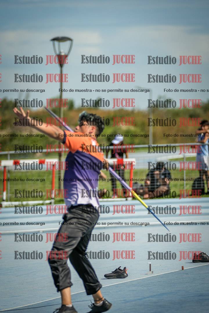 Fotos del lanzamiento de la jabalina de varones