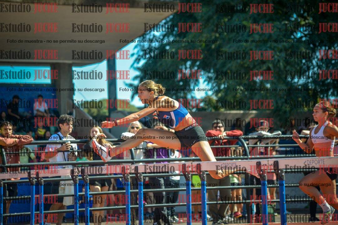 Fotos de los 100 m con vallas de mujeres