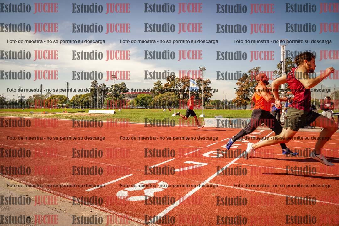 Fotos de los 100 m llanos de varones