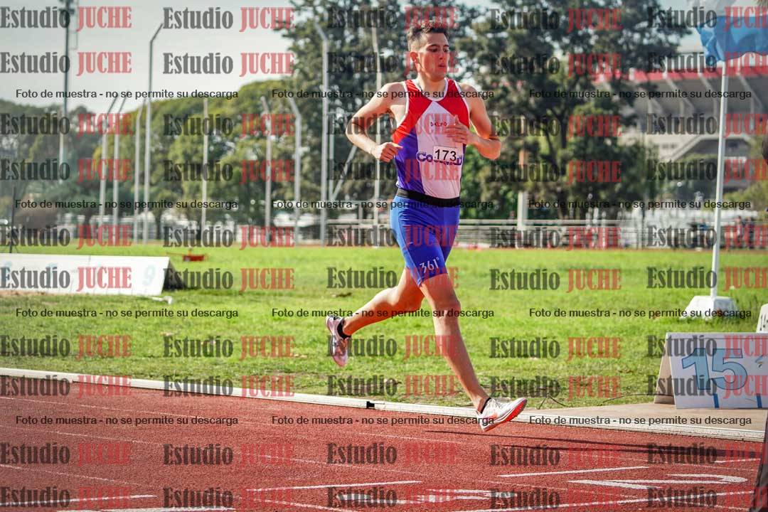 Fotos de los 800 m llanos de varones