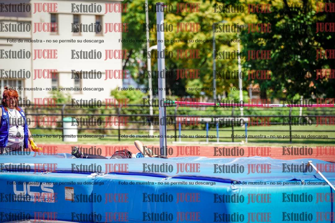 Fotos del salto en alto de varones