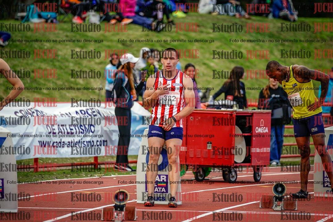 Fotos de los 200 m llanos de varones - FINAL