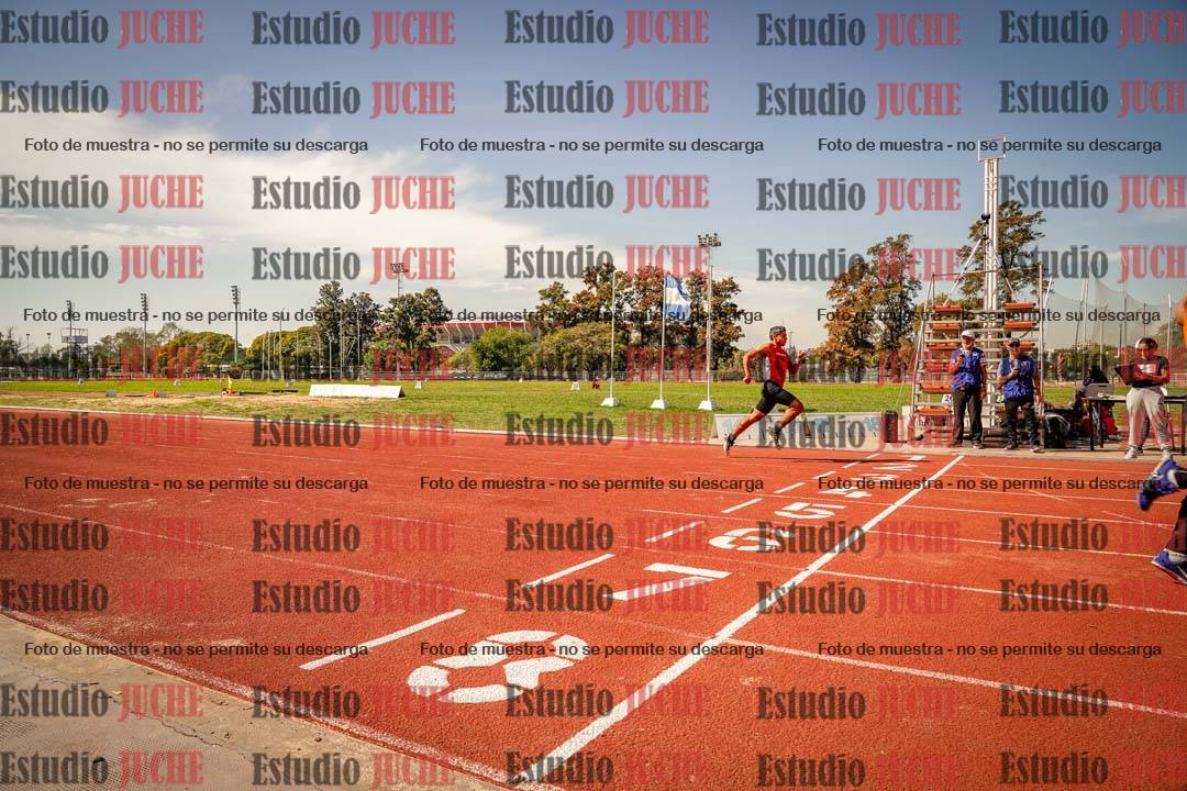 Fotos de los 100 m llanos de varones