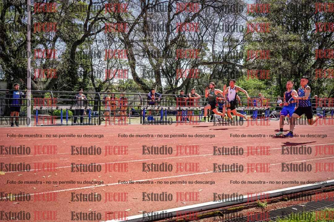 Fotos de los 100 m llanos de varones