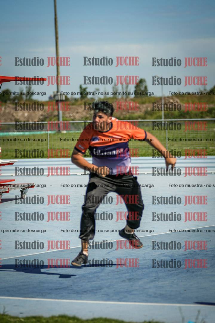 Fotos del lanzamiento de la jabalina de varones
