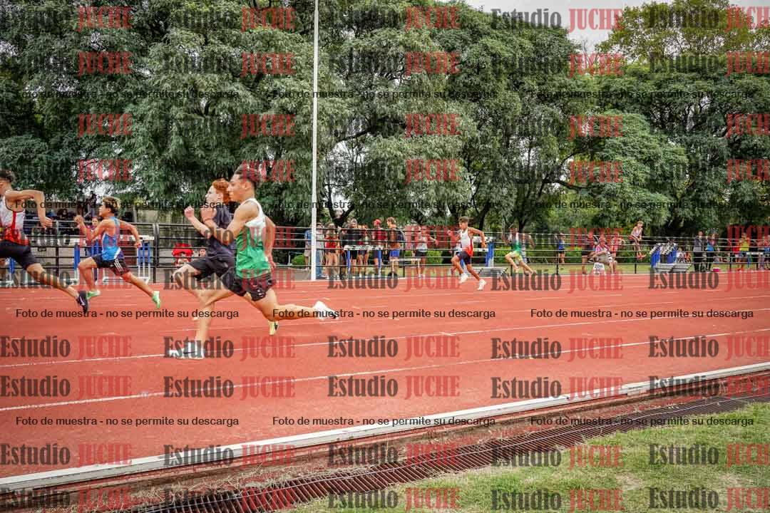 Fotos de los 80 m llanos de varones