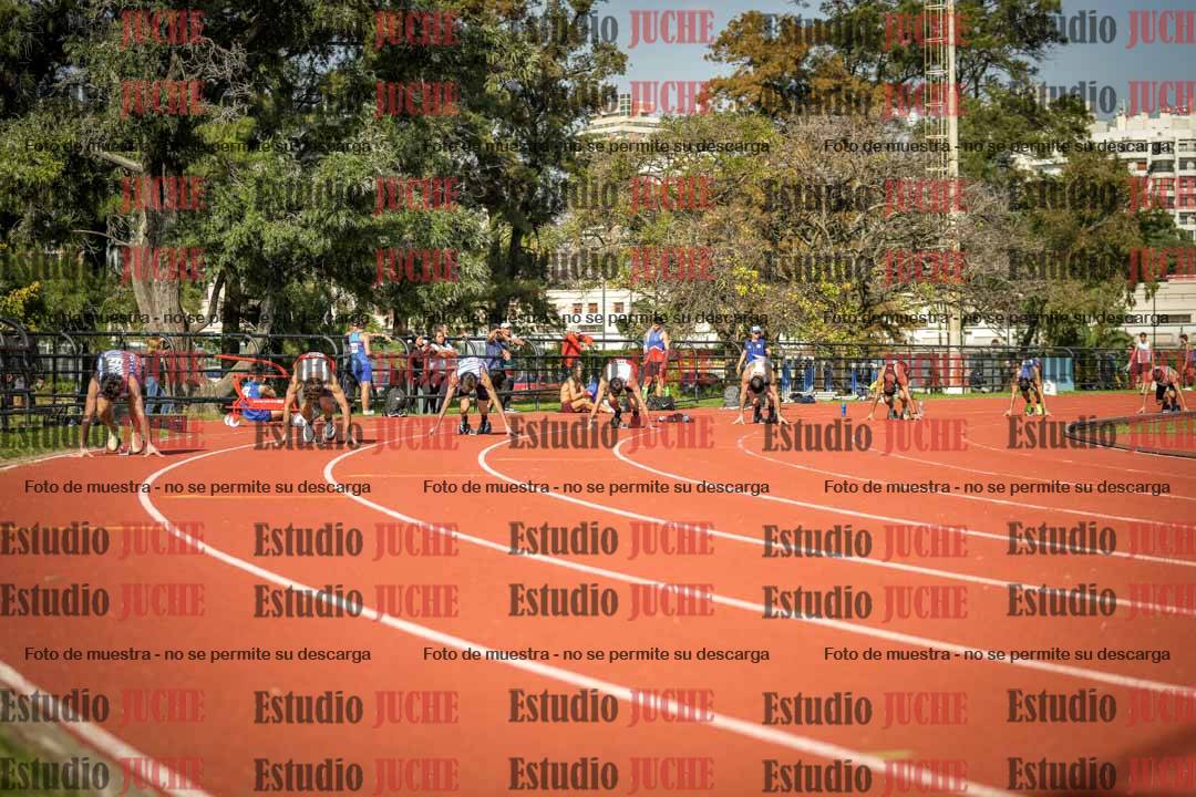 Fotos de los 200 m llanos de varones