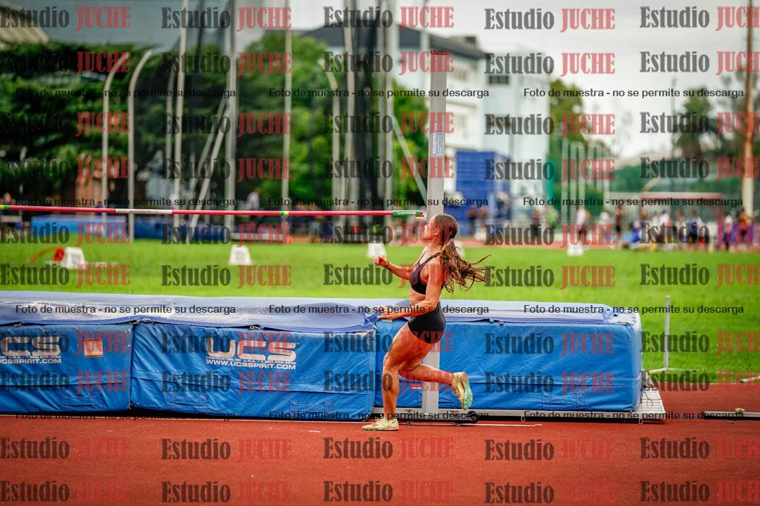 Fotos del salto en alto de mujeres
