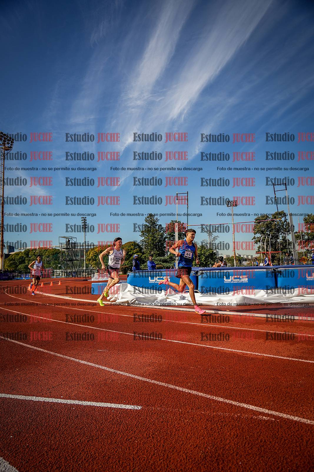 Fotos de los 800 m de varones