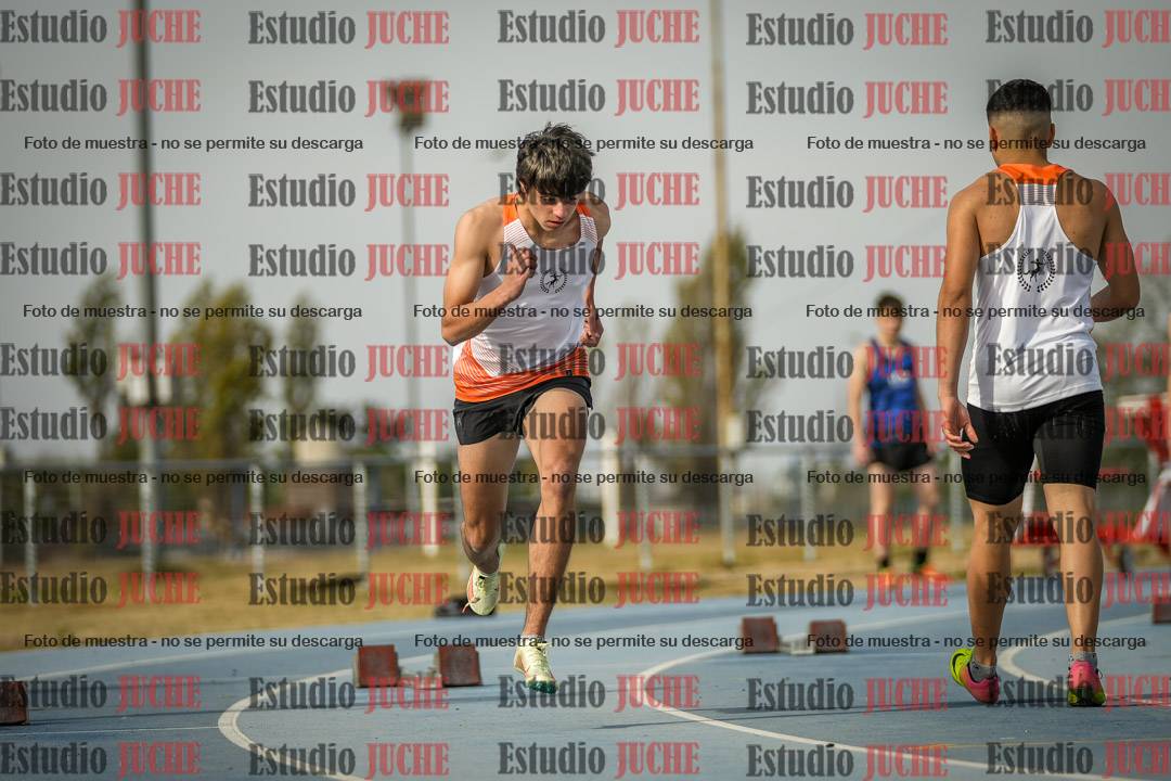 Fotos de los 200 m llanos de varones