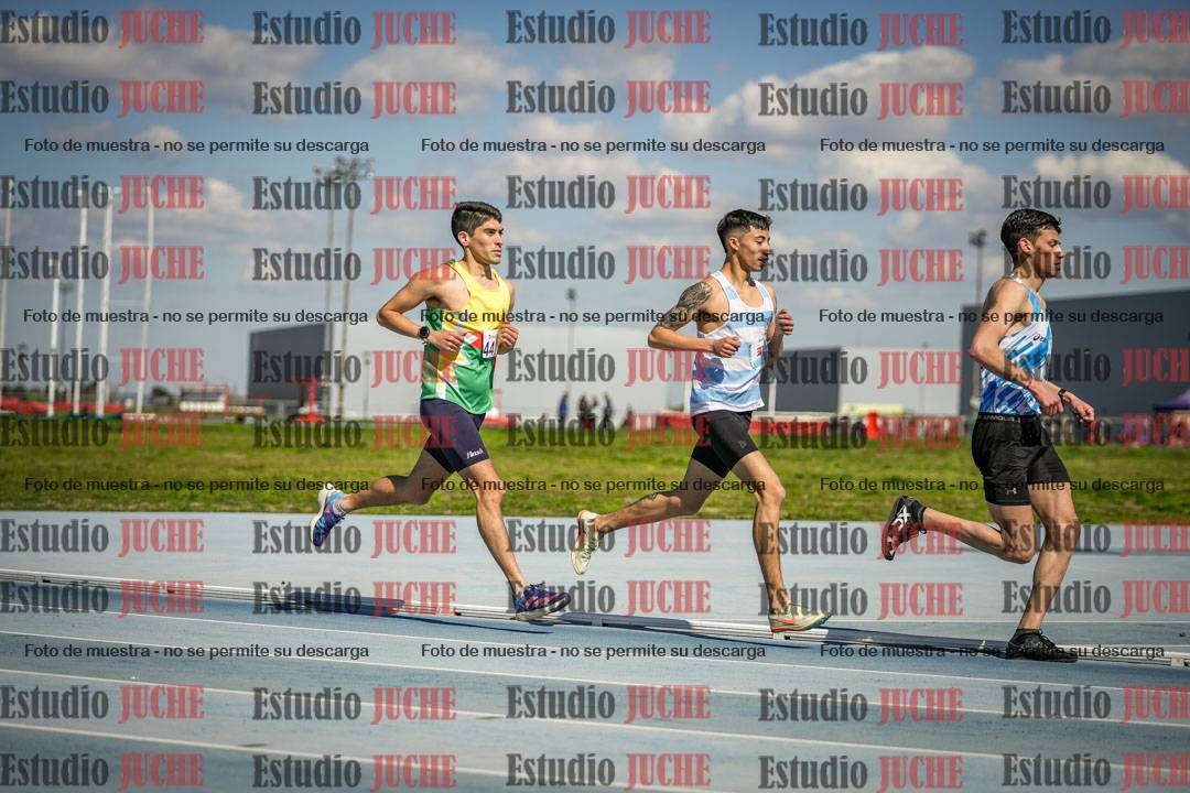 Fotos de los 5000 m llanos de mujeres y varones