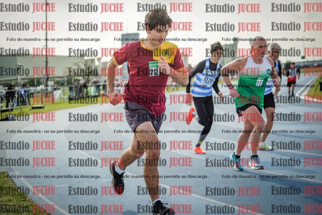 Fotos de los 800 m llanos de varones