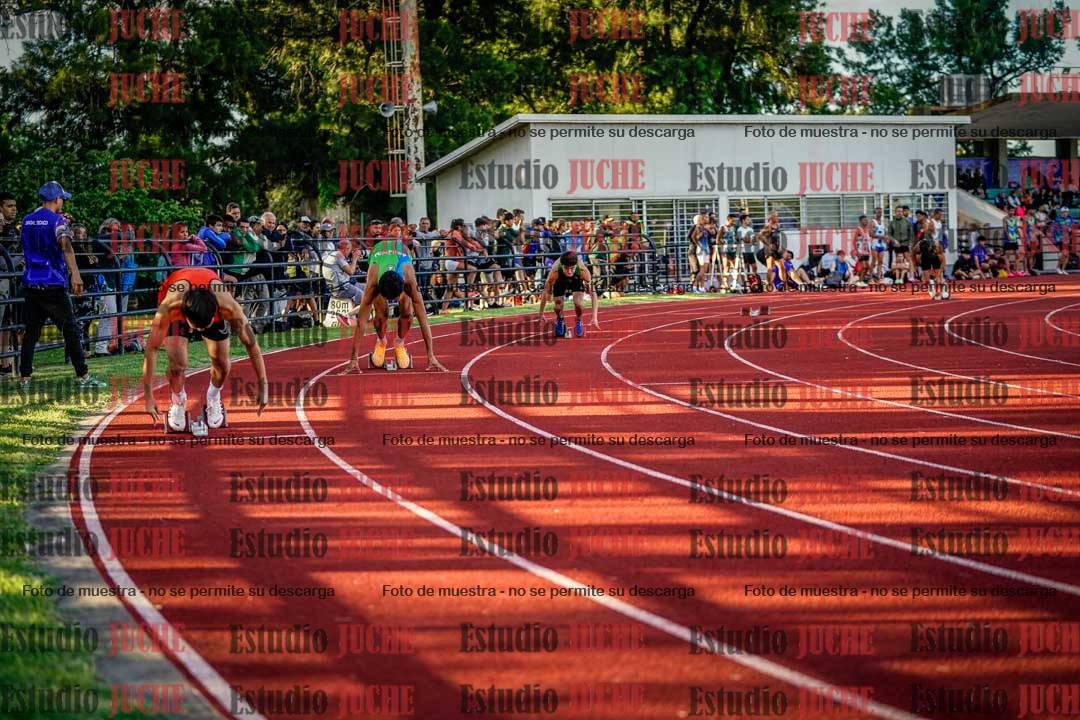 Fotos de los 400 m llanos de varones