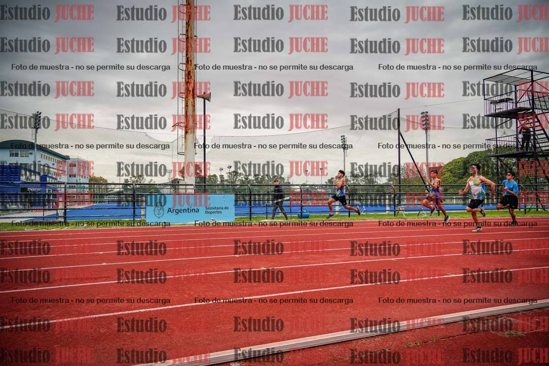 Fotos de los 200 m llanos de varones