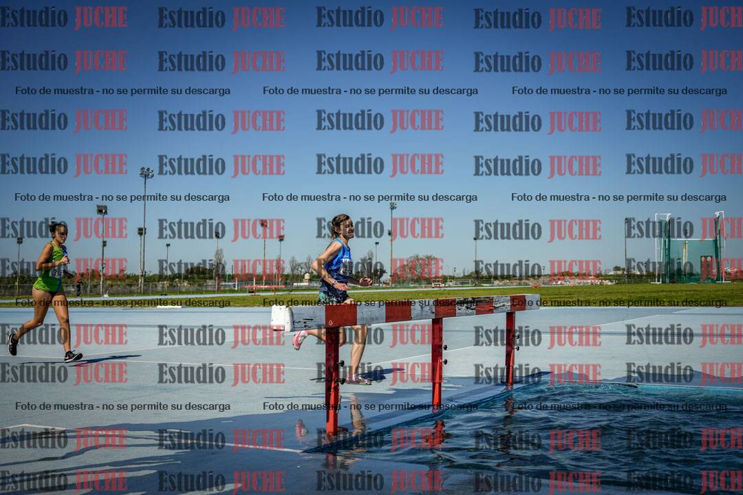 Fotos de los 2000 m con obstáculos de mujeres