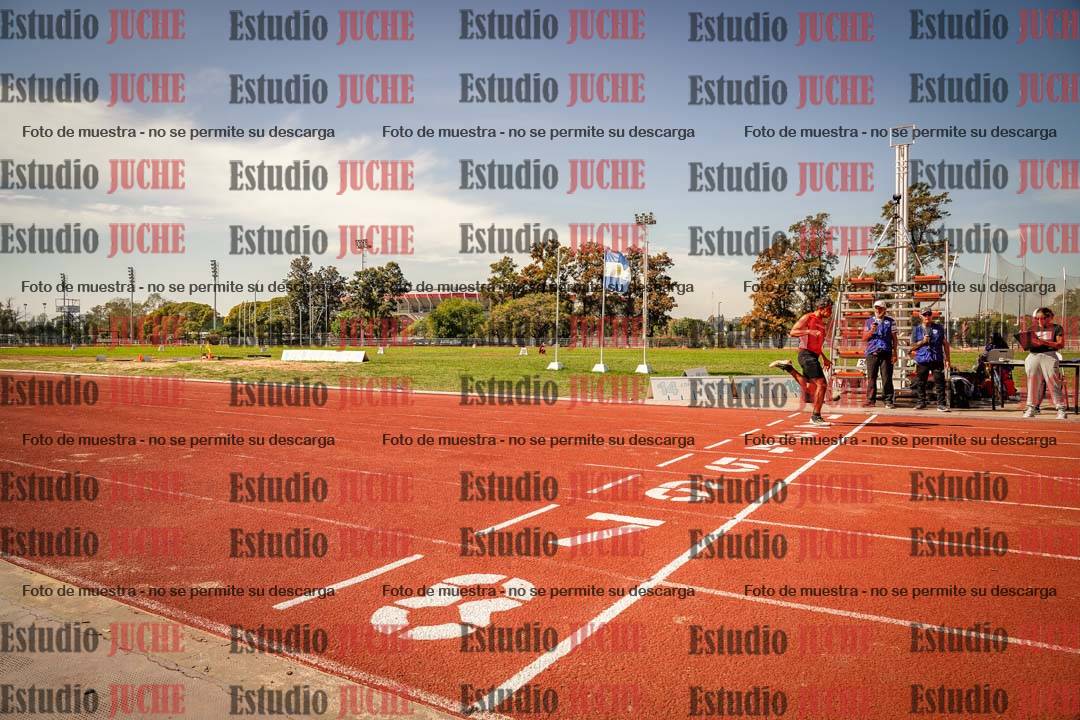 Fotos de los 100 m llanos de varones