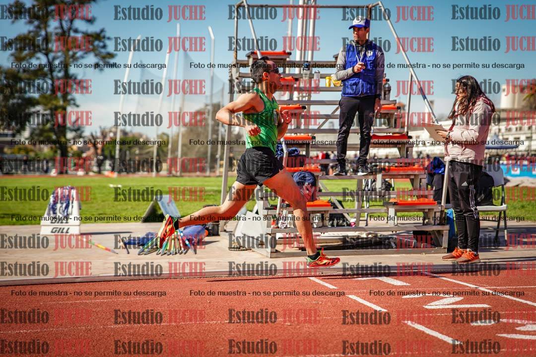 Fotos de los 800 m llanos de varones