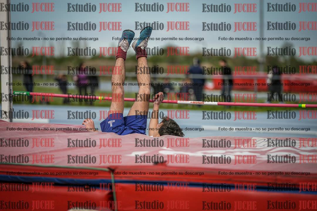 Fotos del salto en alto de varones - todas las categorías (incluye combinadas)
