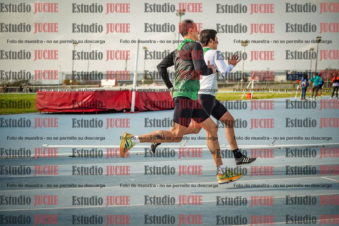 Fotos de los 800 m llanos de varones