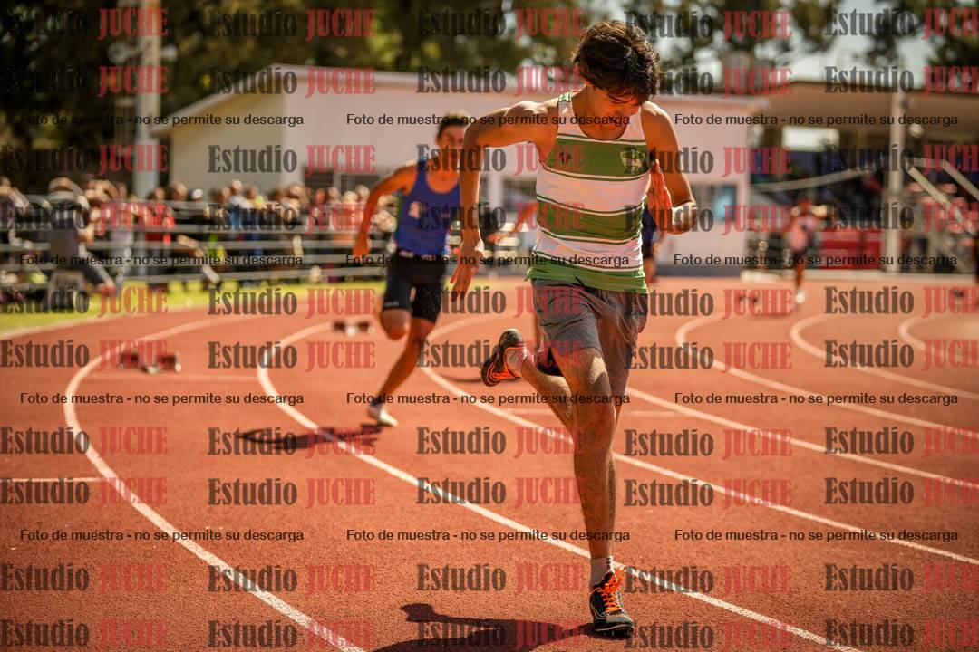 Fotos de los 400 m llanos de varones