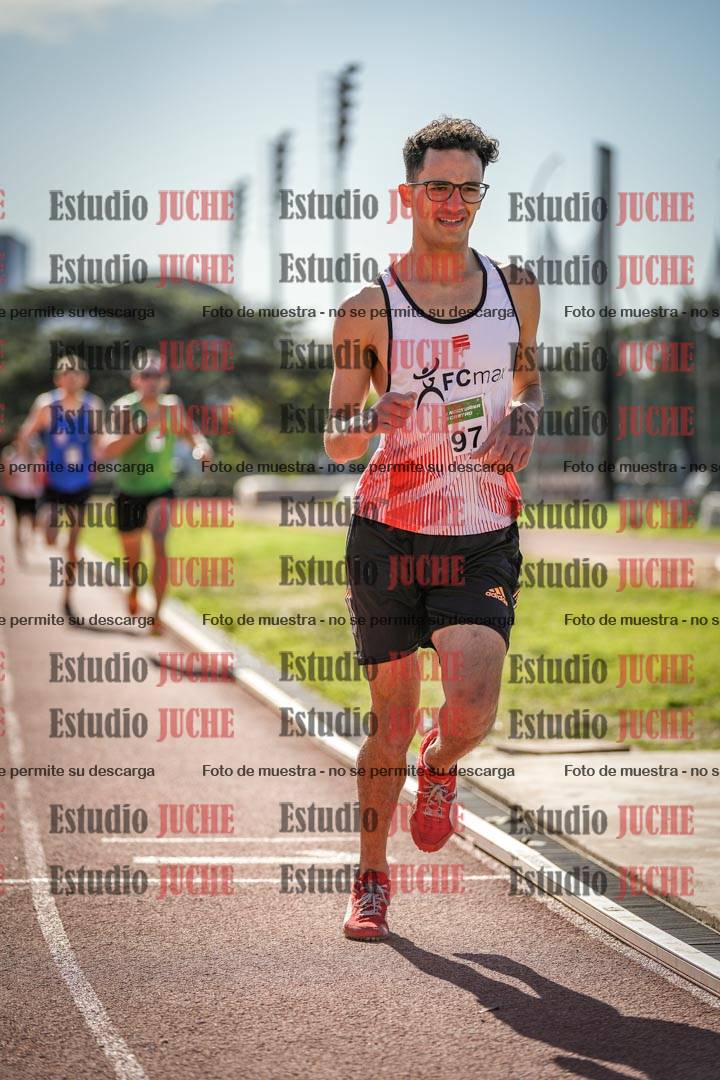 Fotos de los 800 m llanos de varones