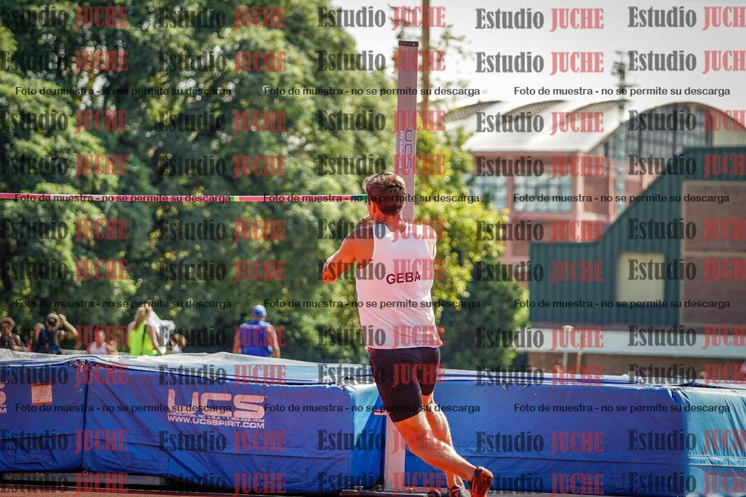 Fotos del salto en alto de varones