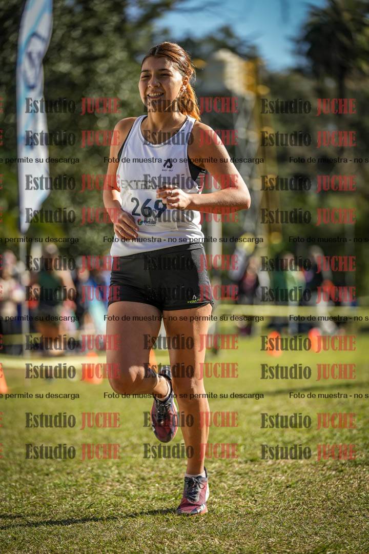 Fotos de la llegada del cross de 3000 m