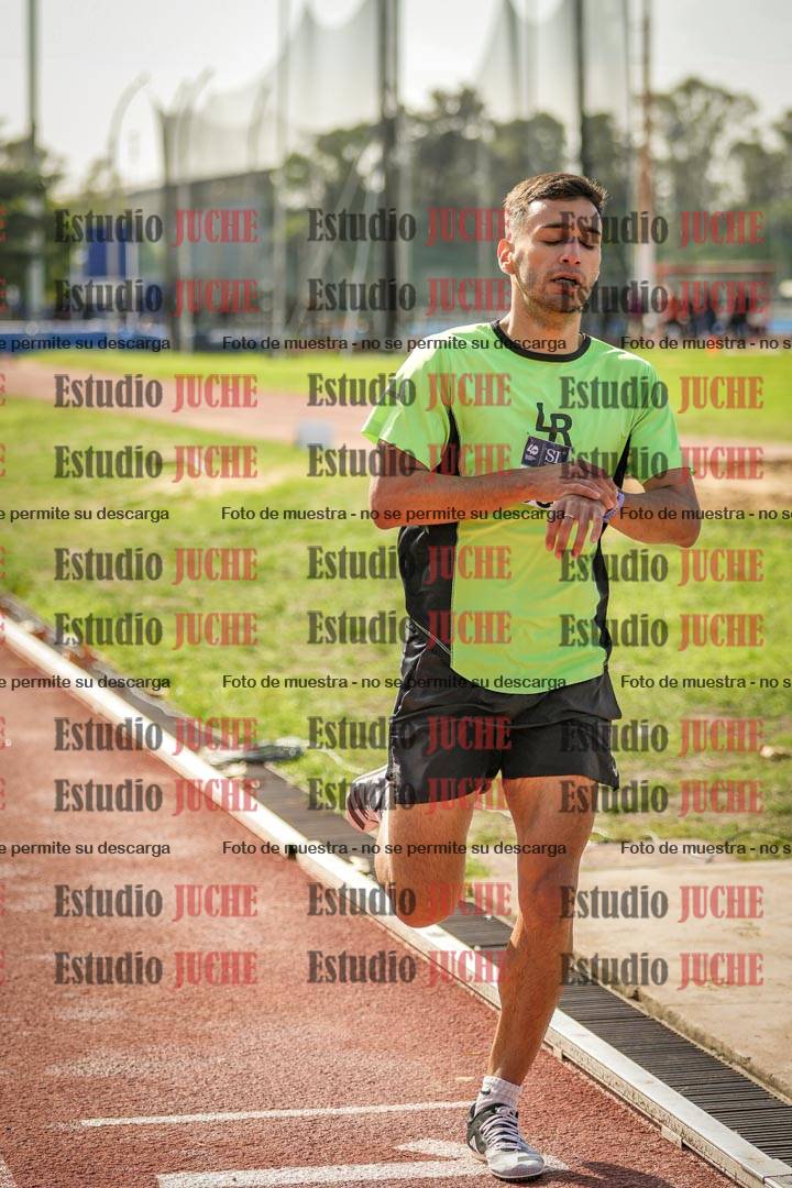Fotos de los 800 m llanos de varones