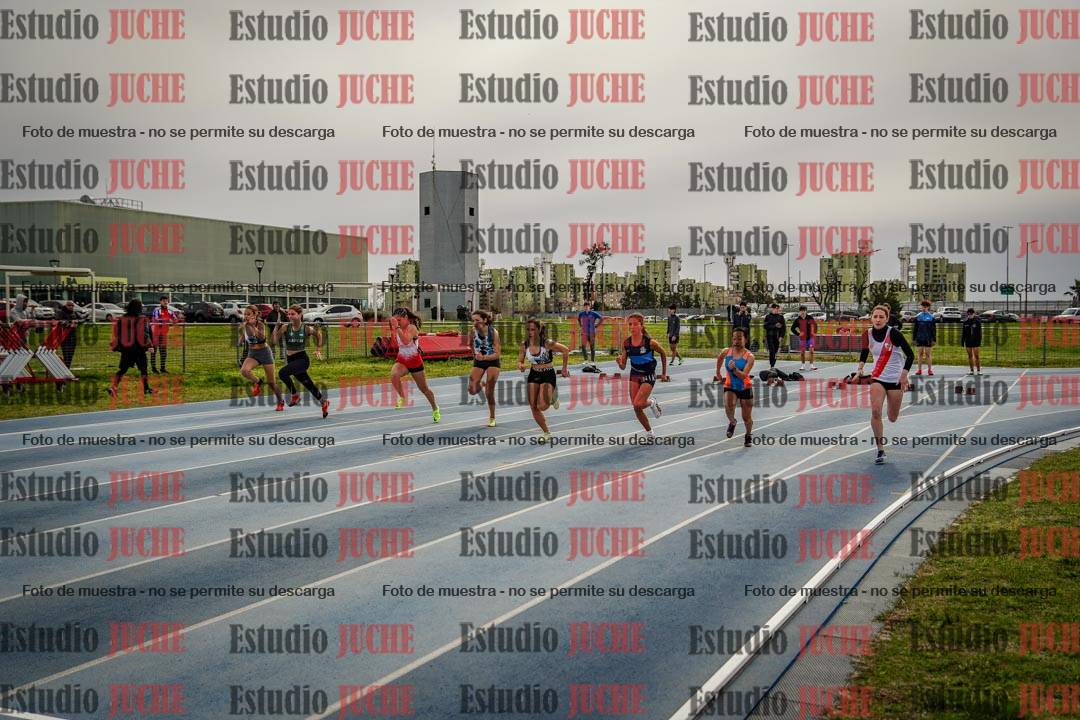 Fotos de los 100 m llanos de mujeres - U17 (FINAL)