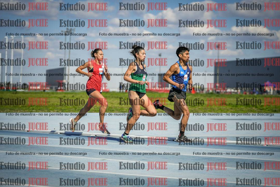 Fotos de los 5000 m llanos de mujeres y varones