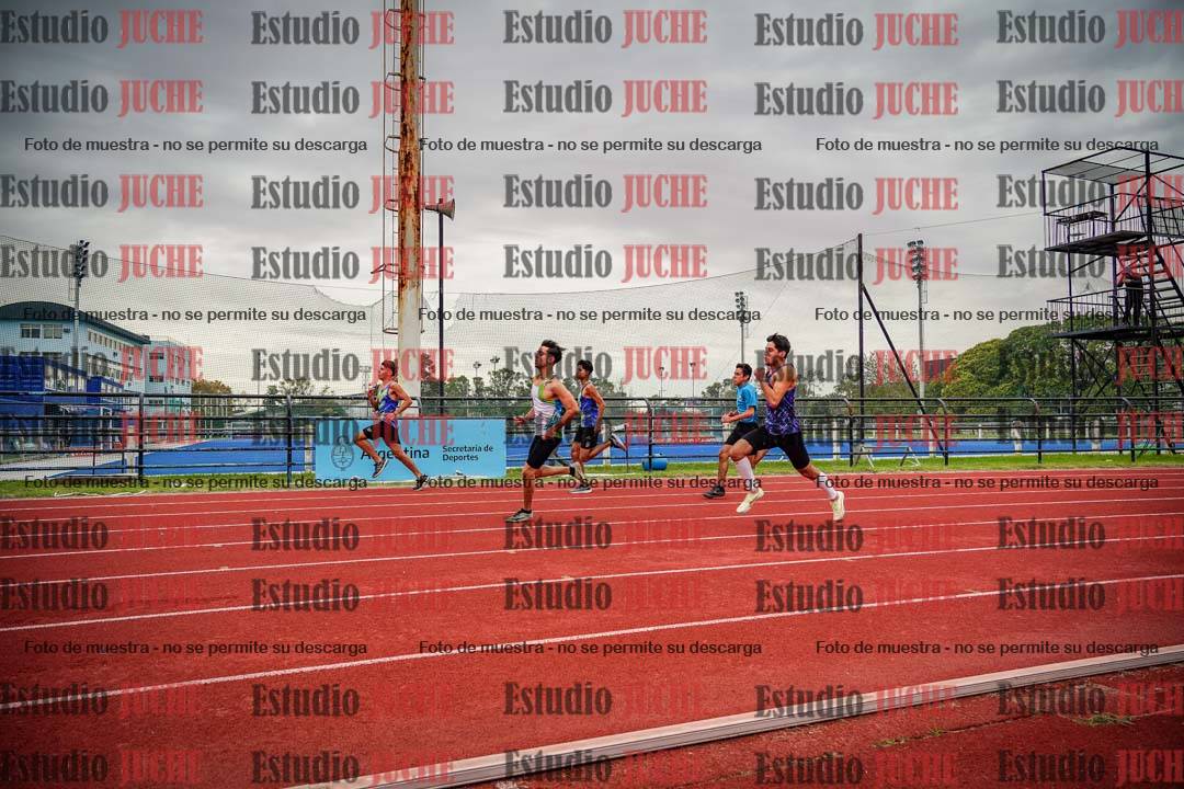 Fotos de los 200 m llanos de varones