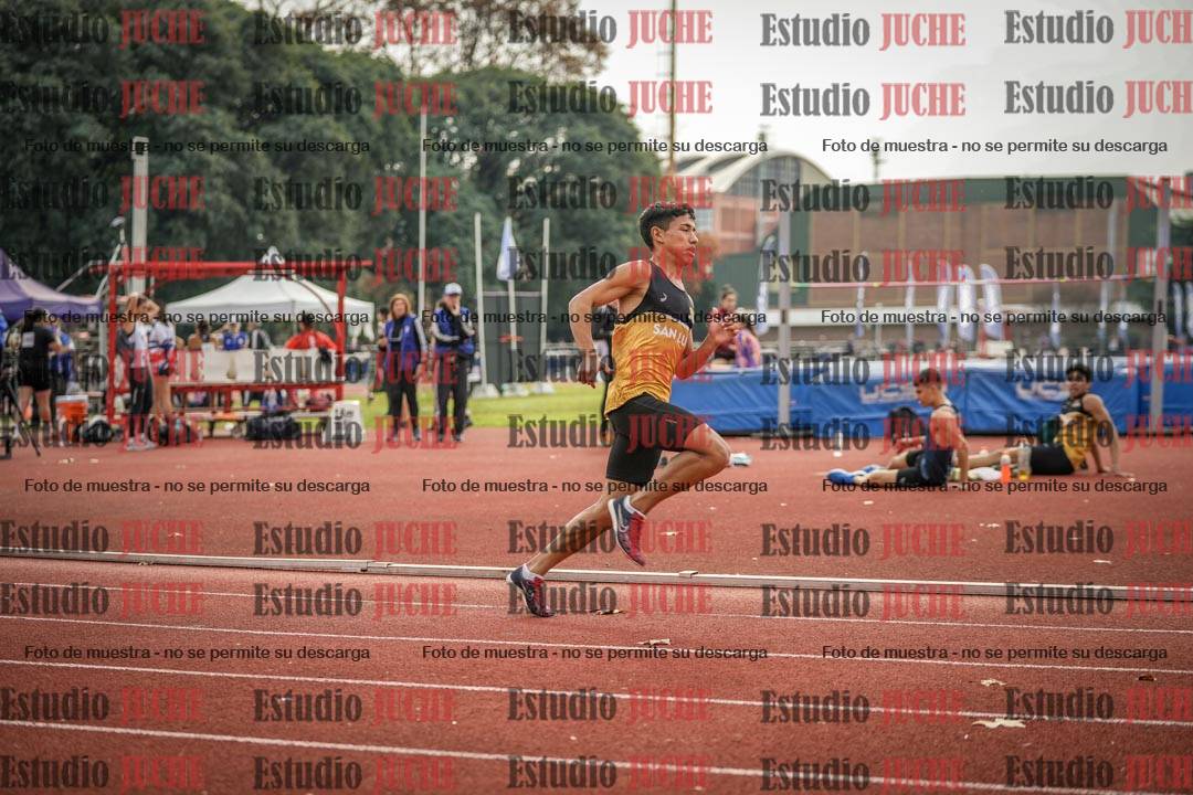 Fotos de los 400 m llanos de varones