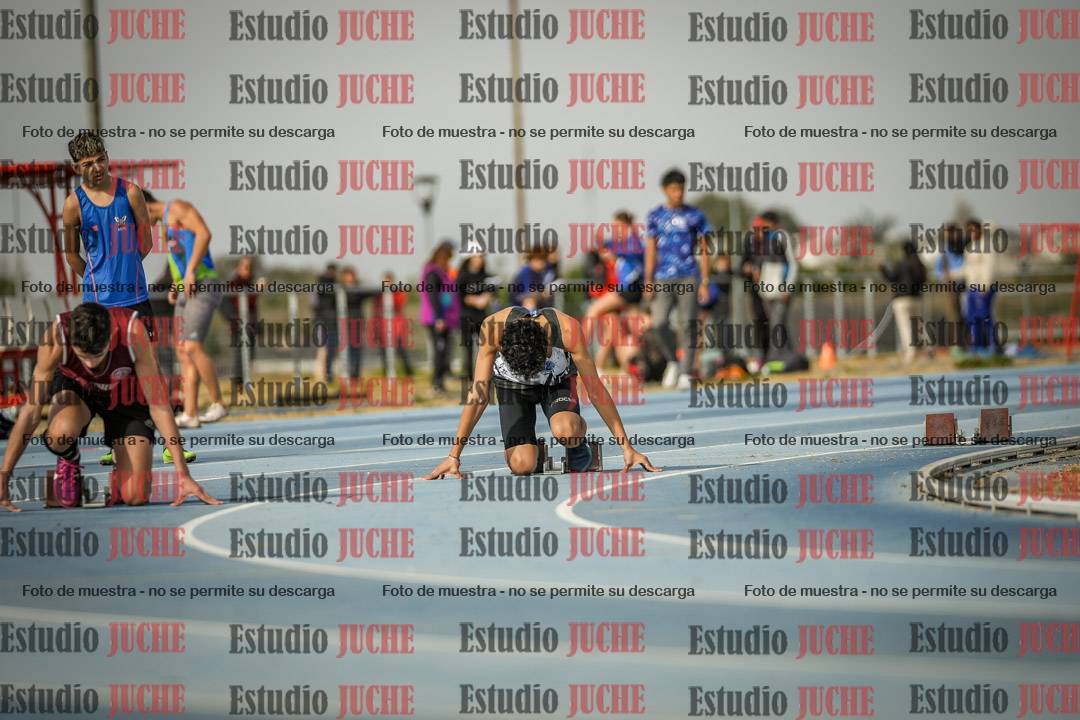 Fotos de los 200 m llanos de varones