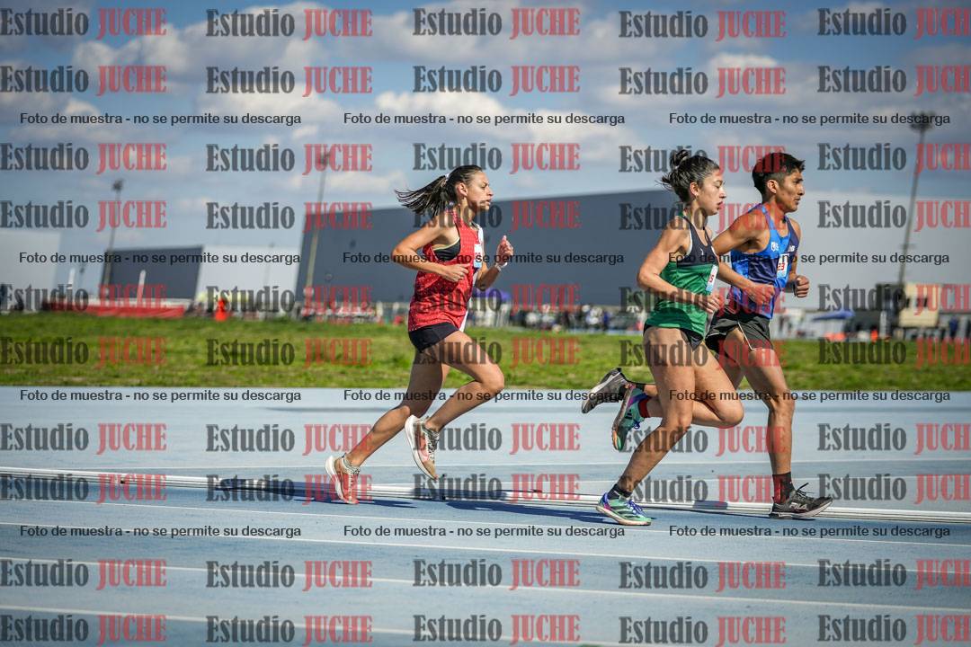 Fotos de los 5000 m llanos de mujeres y varones