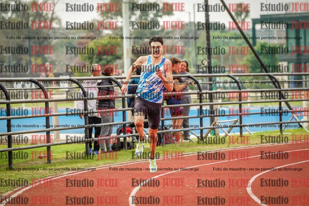 Fotos de los 400 m llanos de varones