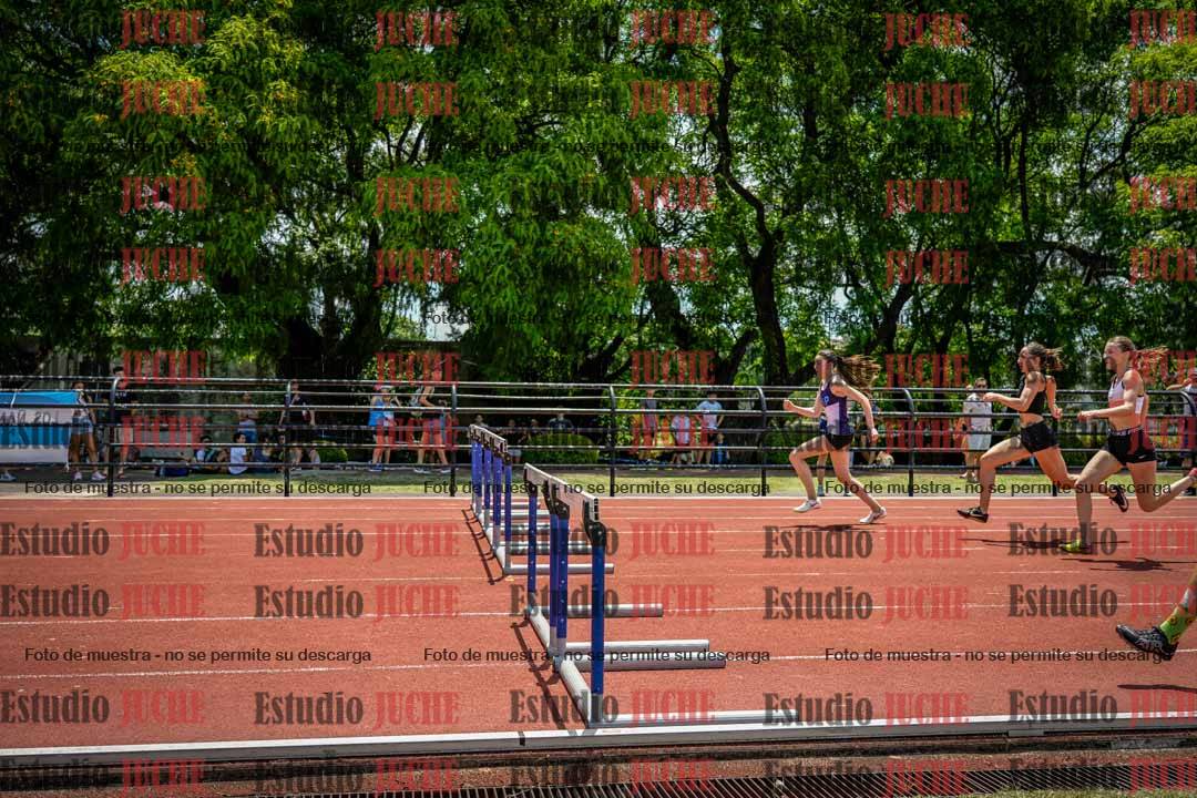 Fotos de los 100 m con vallas de mujeres
