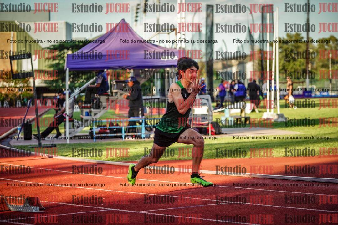 Fotos de los 400 m llanos de varones