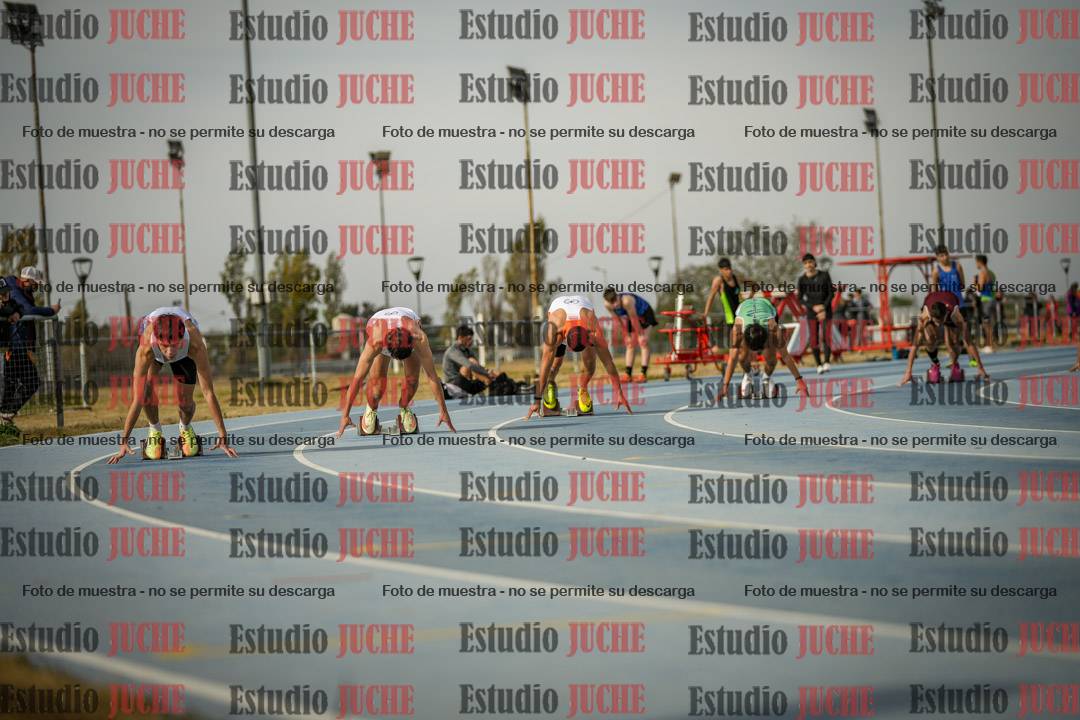 Fotos de los 200 m llanos de varones