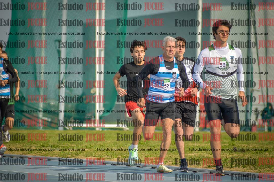 Fotos de los 800 m llanos de varones