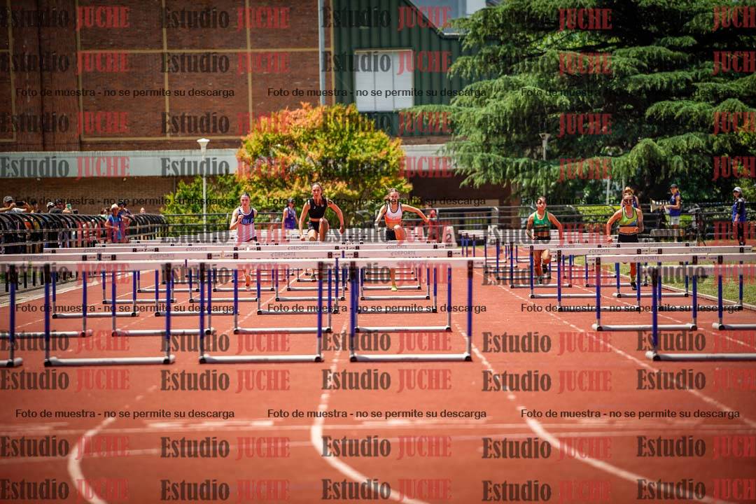 Fotos de los 100 m con vallas de mujeres