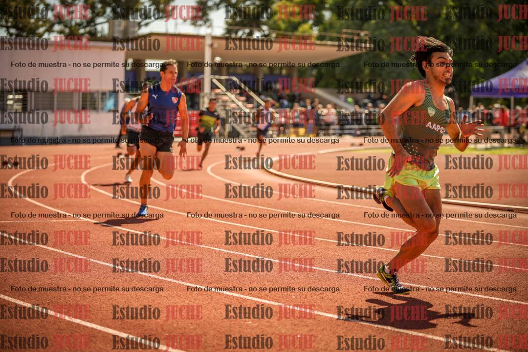 Fotos de los 400 m llanos de varones