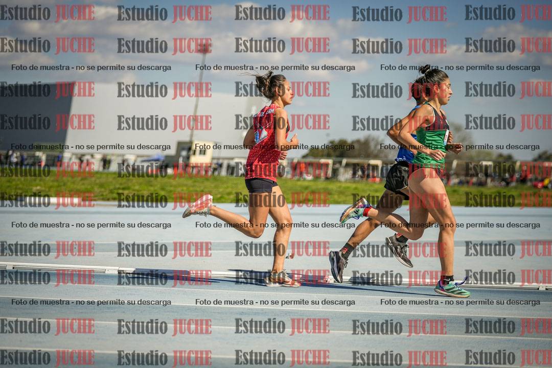Fotos de los 5000 m llanos de mujeres y varones