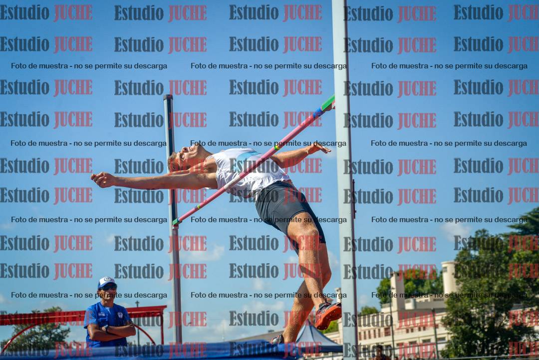 Fotos del salto en alto de varones