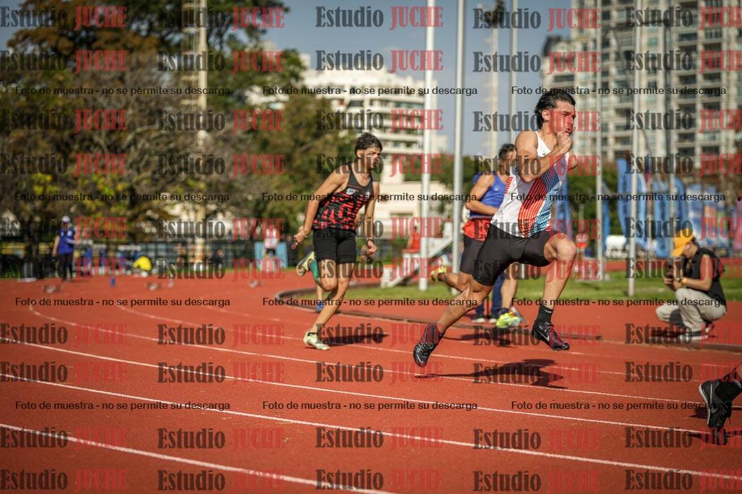 Fotos de los 200 m llanos de varones
