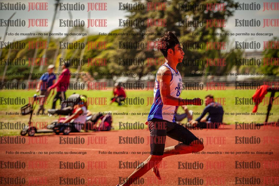Fotos de los 400 m llanos de varones