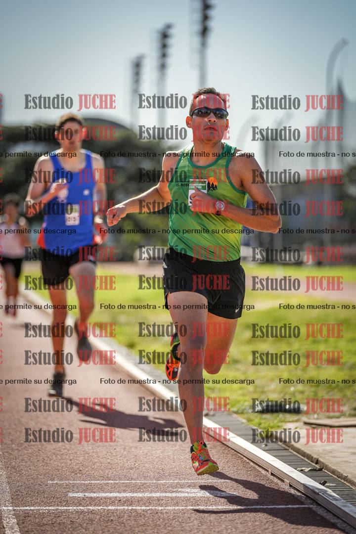 Fotos de los 800 m llanos de varones