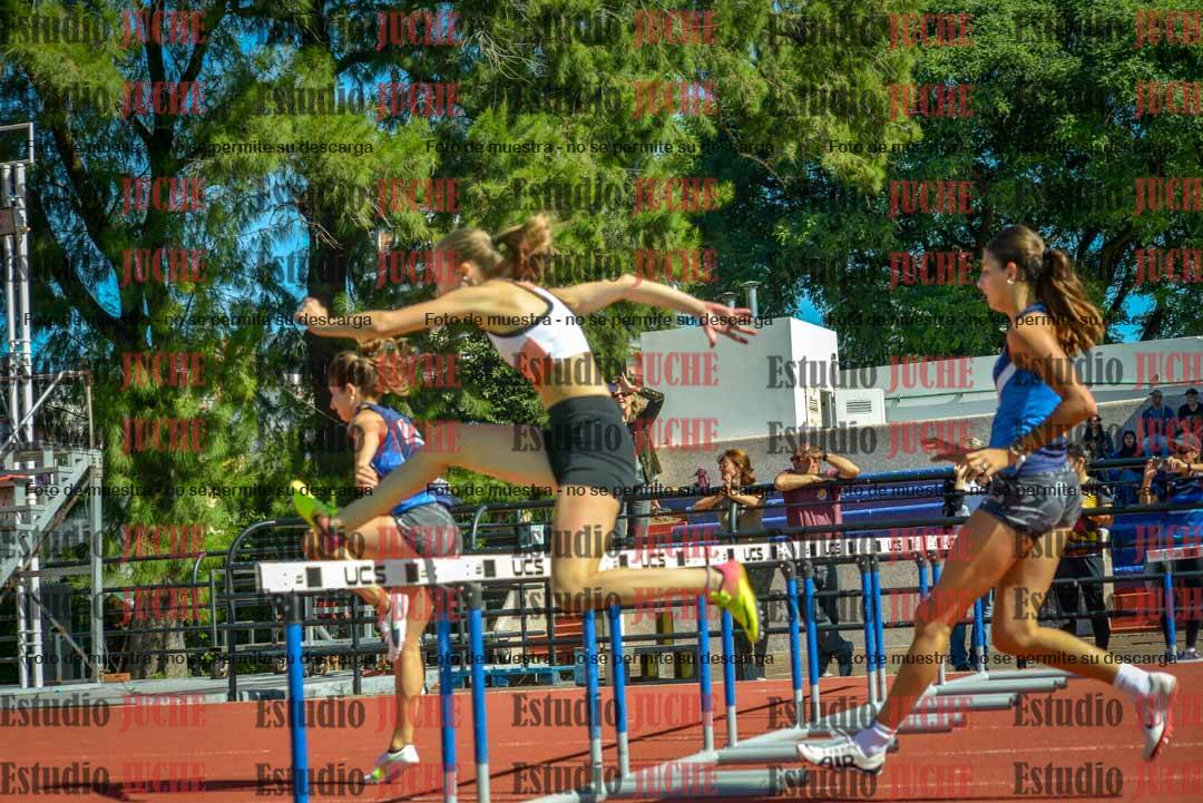 Fotos de los 100 m con vallas de mujeres