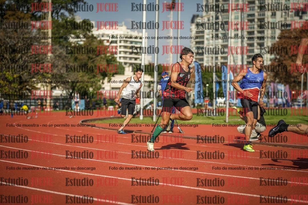 Fotos de los 200 m llanos de varones